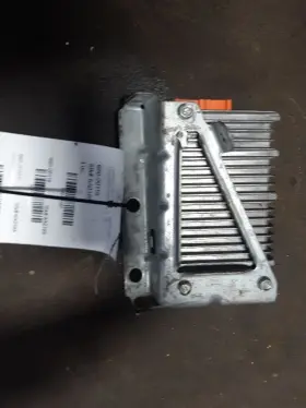 660-00116 Gmc Truck Conv/invert/charger Sv6 Ac-dc Power Inverter Fits 05-09 Montana 220401