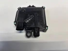 8407b Honda 18-21 Clarity Plug-in Hybrid Wiper Motor Washer Control Module P