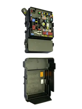 86790805 Honda 2024 Prologue Oem Awd Engine Fuse Relay Juction Box With Cover 2k Miles