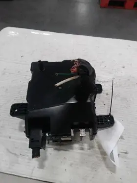 646-11399 Hyundai Fuse Box Engine Compartment Us Market Sedan Awd Fits 15 Genesis 557954