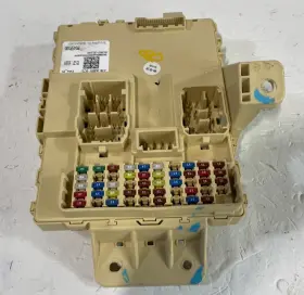 91905-s2100 Hyundai 2021 - 2023 Santa Fe Cabin Junction Fuse Relay Box # 104394