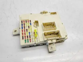 91950-3s052 Hyundai 2014 Sonata Dash Cabin Junction Fuse Box
