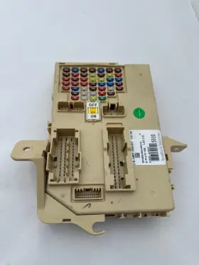 91955a5010 Hyundai 2016-2017 Elantra Gt Cabin Fuse Box Interior Oem
