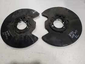591.in1o08 Infiniti Left And Right Rear Dust Shield - 2008 G37 Coupe Oem