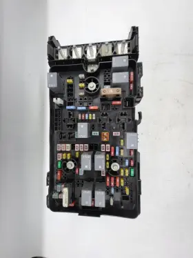 68264525ab Jeep 2016 Cherokee Under Hood Fuse Box Power Distribution Supply Oem
