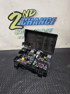 P68253442ab Jeep 16-17 Grand Cherokee 5.7l Hemi Underhood Engine Fuse Box