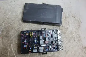 68370555 Jeep/plymouth Truck 2019 2020 Wrangler Jl 2.0l Oem Engine Fuse Box Power Center