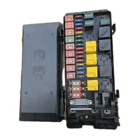 Land Rover F1/192413070799 Genuine Oem 99-04 Discovery 2 Engine Bay Fuse Box Panel/ Relay