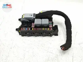 R8e214a073aa Land Rover 2023-25 Range Sport Left Dash Fuse Box Power Relay L460 L461