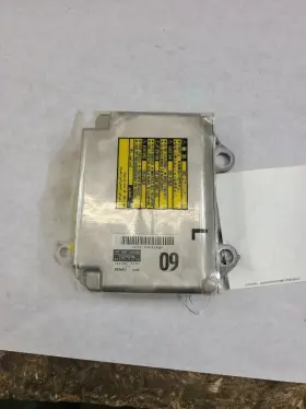 591-58787 Lexus Chassis Ecm Under Console Thru 10/03 Fits 03-04 Gx470 601690