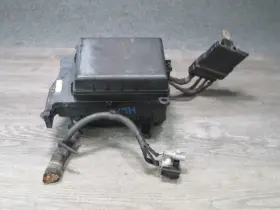 82677-60050 Lexus 2003-2007 Uzj100l Lx470 Under Hood Power Distribution Fuse Relay Box