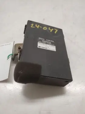 88240-50011 Lexus Ls400 Sedan Chassis Cruise Control Module 1990-1994