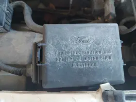 1w1z14290ba Lincoln Fuse Box Engine 117.7 Inch Wb Fits 01 And Town Car 11690