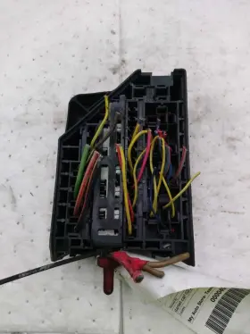 646.fd2u97 Lincoln Linc-town 1997 Fuse Box Engine 669645