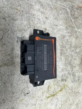 Ju5t15k866ch Lincoln 2018 Navigator Driver Park Assist Control Module Oem Id