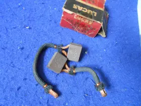 Tab127 Lucas 255659 Nos Starter Motor Brushes Jaguar Mg Tr Tab127 Lucas 255659 Nos Starter Motor Brushes Jaguar Mg Tr