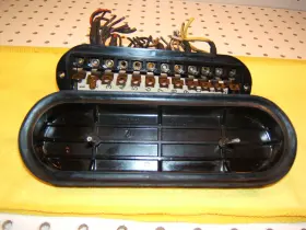 59001 Mercedes-benz 000 545 W113 Sl W111 W112 W110 Under Hood Plastic Fuse Oem 1 Box And Cover