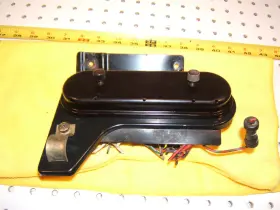 Mercedes-benz 108 540 00 56 W109 W108 Under Dash Us Driver Plastic Fuse Oe 1 Box And Cover Type #2