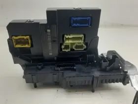 2045457001 Mercedes-benz C300 2008 Fuse Box Engine