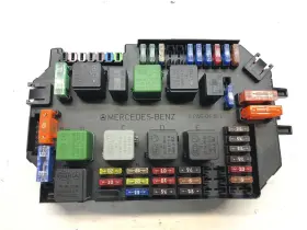 2215450001 Mercedes-benz 07-09 W221 S550 Cl550 Front Underhood Fuse Box Module Holder