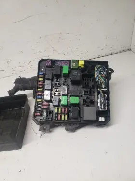 646-12776 Mitsubishi Fuse Box Engine Excluding Evolution With Turbo Fits 09-10 Lancer 1236040