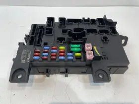 8637b690 Mitsubishi Fits 2014 - 2018 Outlander Cabin Fuse Relay Junction Box Oem