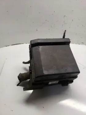 Mr965734 Mitsubishi Fuse Box Engine Compartment Es Fits 02-03 Lancer 1241550