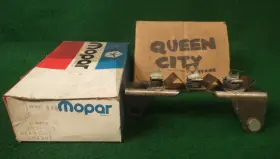 4026303 Mopar Nos Vintage Battery Terminal Heat Sink Package 79-87