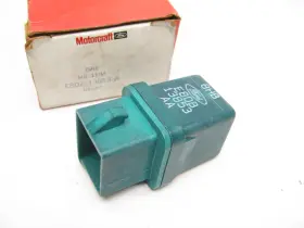 E8dz-13853-a Motorcraft Hb-119a New Genuine Oem Horn Relay