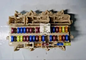 5aa0bj1 Nissan Fits 2015 - 2021 Murano Cabin Fuse Junction Relay Box