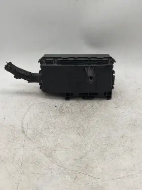 7154-7239-30 Nissan Trucks 21-22 Engine Fuse Box Junction Relay Oem