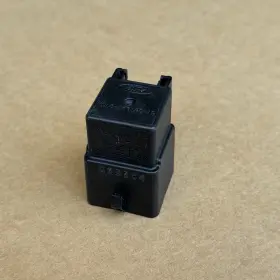 F0ab-14b193-ab Oem Ford Lincoln Mercury Mustang Multipurpose Relay Plug 571