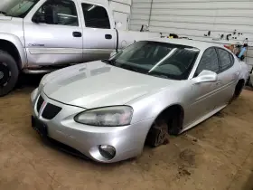 646-01377 Pontiac Fuse Box Engine Fits 04-05 Grand Prix 1786959