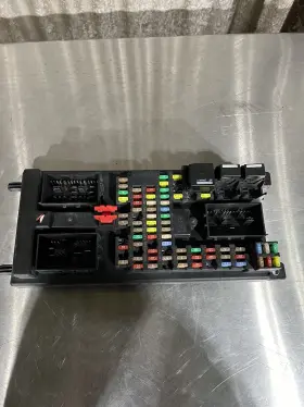 Ah42-14f041-af Range Rover 2010-2012 L322 Dashboard Fuse Box Relay Junction Block Oem
