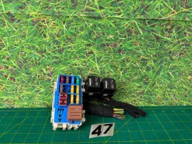 Bs7t14k131 Range Rover 12-17 Land Evoque Fuse Relay Box Oem