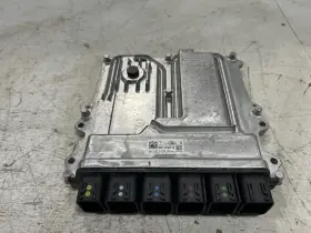 R8a214c568jb Rover 2025 Defender 3.0l Engine Computer Oem Part Number