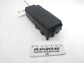 646.sa1r10 Saab 9-3 Sedan Under Hood Engine Fuse Box 03 04 05 06 07 08 09 10 11