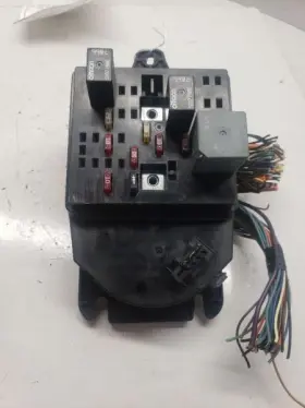 15358339 Saturn Sat L Sw 2000 Fuse Box Cabin 1095197