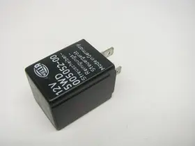 5wd005052-00-u Spark Used - Hella 5wd005052-00 Headlight Washer Relay For 1987-94 Land/range Rover