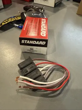 Standard 091769029333 Voltage Regulator Connector Fits 1970 Rover 2000 Motor Products