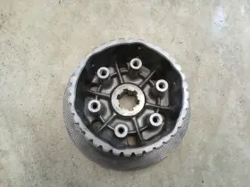 Suzuki 21410-00a00 1982 Gs1100gl Clutch Center Hub Used 82 83