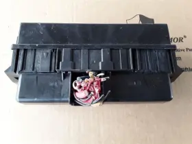 646.ts1s13 Tesla S 2013 Fuse Box Engine 2265927