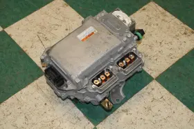 660-241 Toyota 13-18 Avalon Hybrid Electric Dc Power Inverter Convertor Assembly Charging Oem