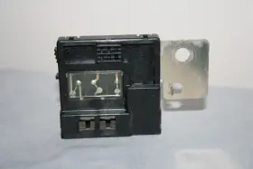 82618-0c010 Toyota 82618-0c030 Tundra Sequoia Black Block Integrated Fuse