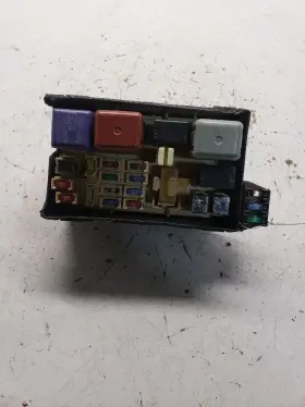 826720c021 Toyota Fuse Box Engine Fits 03 Sienna 1337891