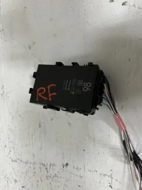 8911135020 Toyota 2021 4 Runner Network Gateway Control Module Oem Part Number