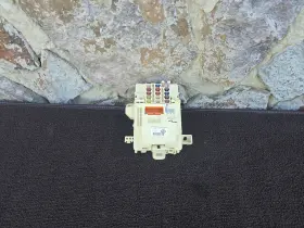 1h01-0103 Toyota Trucks 1996-2002 4runner Interior Cabin Fuse Box Dash Relay Oem V27