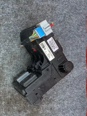 30795115 Volvo 2005-2013 Xc90 S60 S80 V70 Xc70 Cem Central Electronic Module