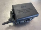 Lincoln Town Car Engine Fuse Box Relay Junction Block 1999-2001 Used. Price: $48.00.