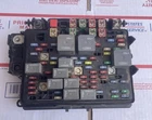2006-2007 Chevrolet Silverado Engine Fuse Relay Box Gm 15139209-02 Used. Price: $49.99.